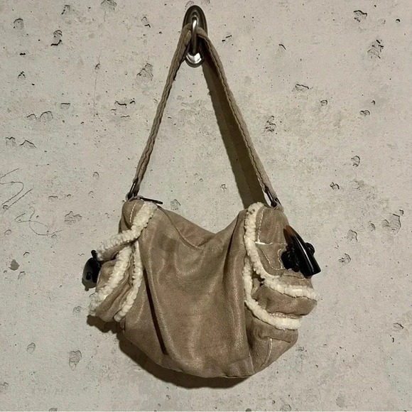 Aeropostale Handbags - Aeropostale Vintage Beige Sherpa Trim Toggle Mini Purse Hand Bag Y2K 2000’s